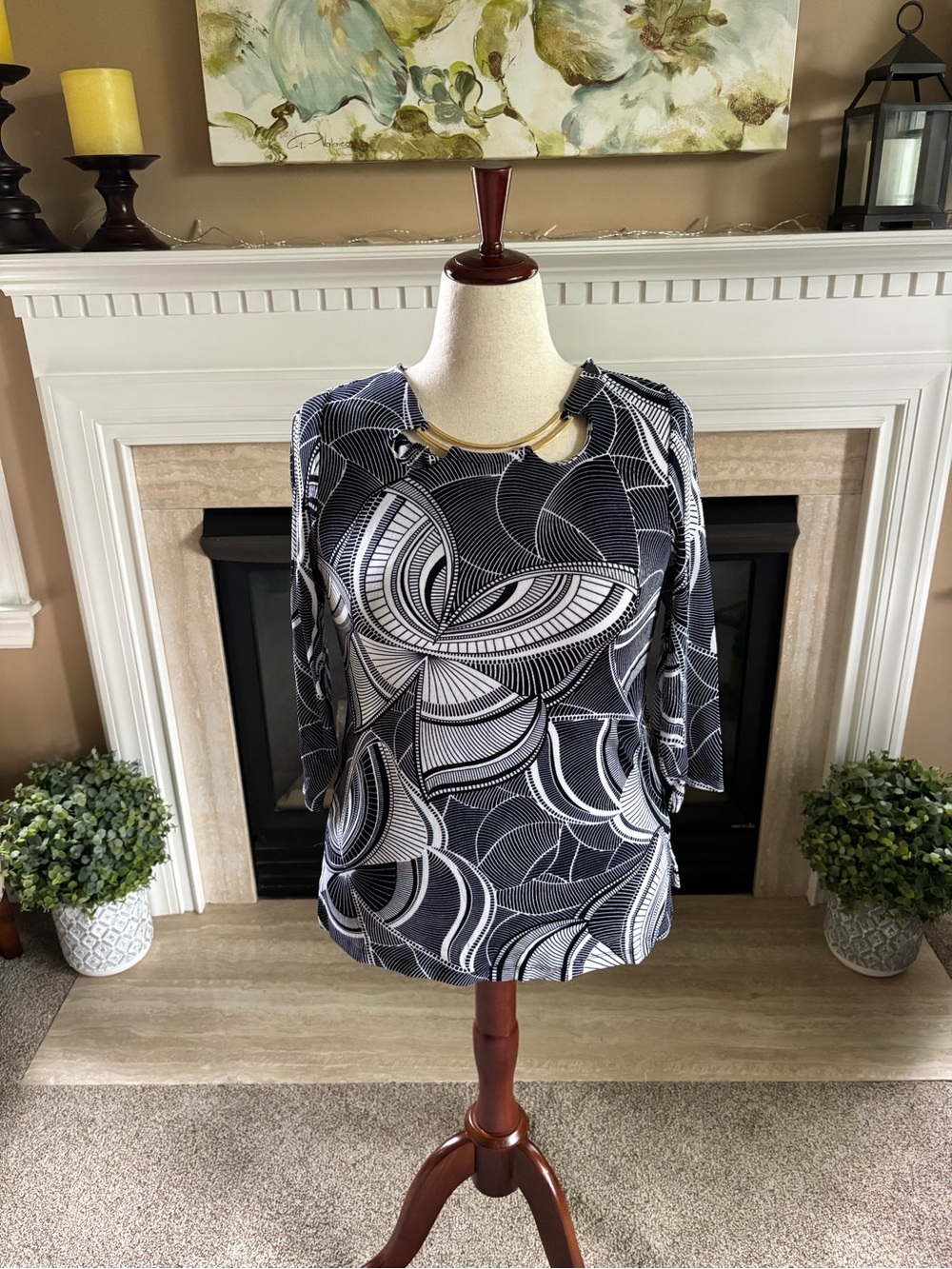 *NEW* Chico’s Travelers Butterfly Hardware Neck Tunic - Size 0